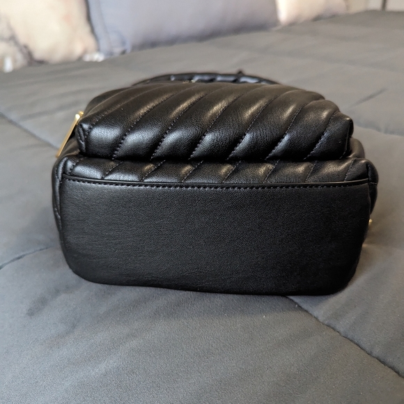 NWT MK Erin small backpack - Picture 2 of 10